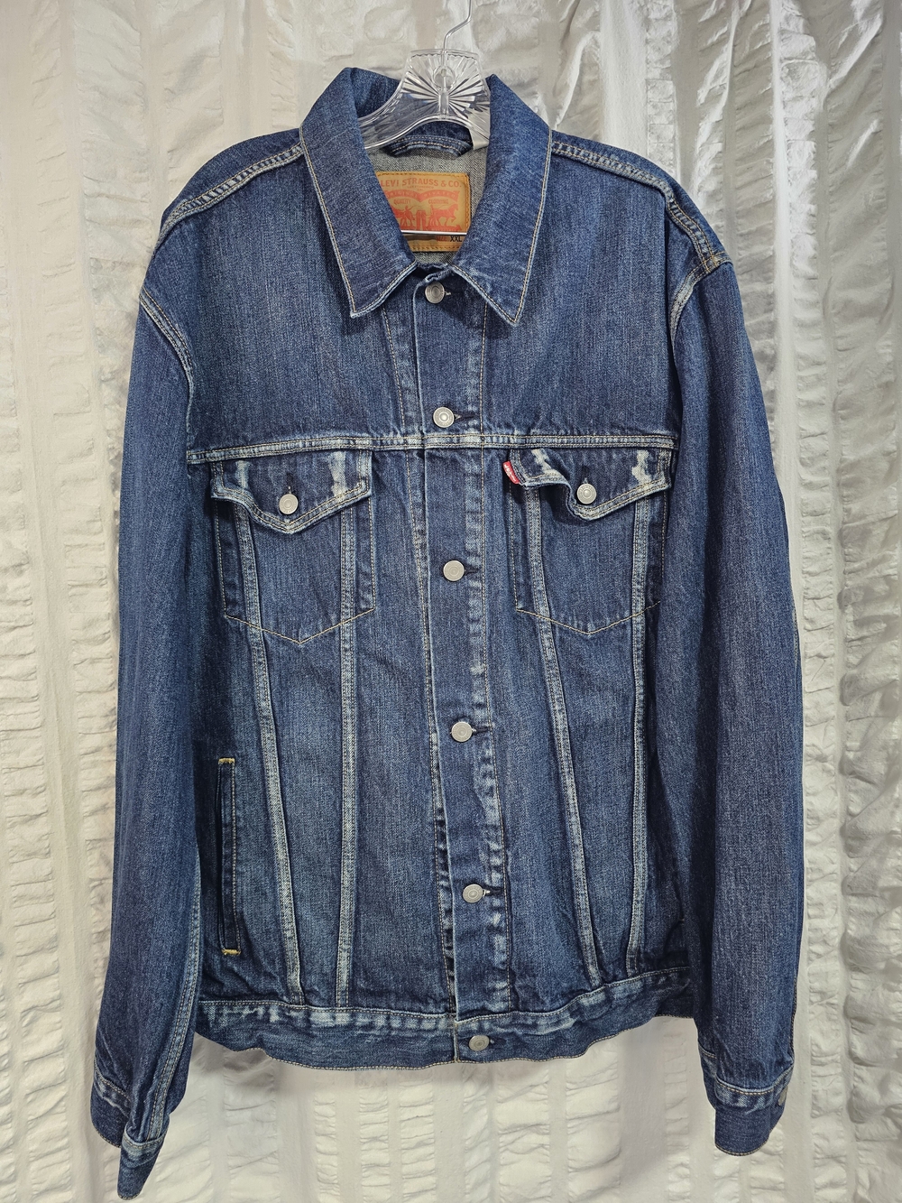 Levi’s "The Trucker Jacket" Type III   Classic Medium Wash Indigo